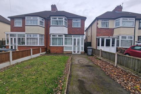 3 bedroom semi-detached house to rent, Wood End Road, Wednesfield WV11