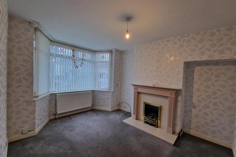 3 bedroom semi-detached house to rent, Wood End Road, Wednesfield WV11