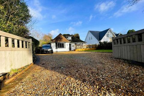 4 bedroom detached house for sale, Wight Walk, West Parley, Ferndown