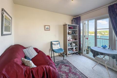 1 bedroom apartment for sale, Falmouth