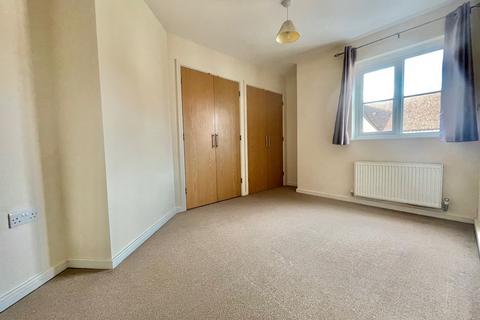 2 bedroom flat to rent, Sittingbourne ME10