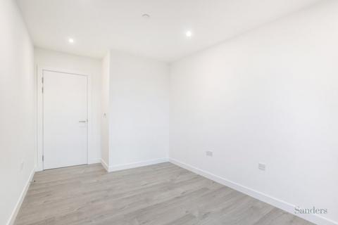 2 bedroom flat to rent, Coster Avenue, Hackney N4