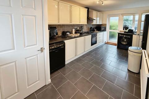 44 Abbotts Drive, Stanford-le-hope, SS17 7BS