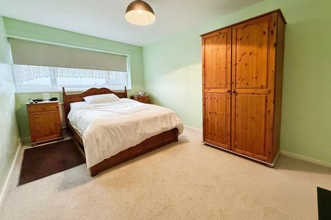 44 Abbotts Drive, Stanford-le-hope, SS17 7BS