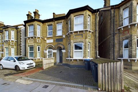 1 bedroom house for sale, Brighton Road, South Croydon CR2