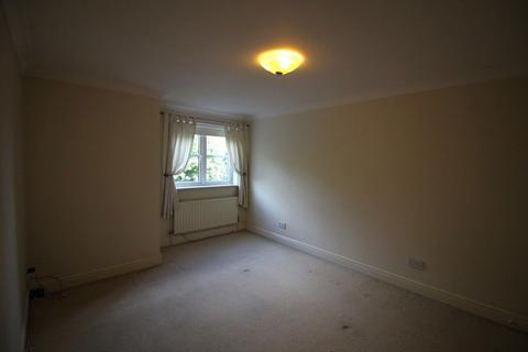 2 bedroom flat to rent, Mulberry Lodge, Eastbury Road, Oxhey