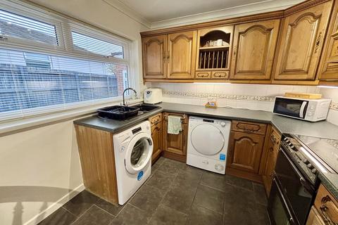 40 Delffordd, Rhos, Swansea, SA8 3EL