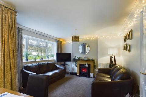 2 bedroom flat for sale, Ladyshot, Harlow CM20