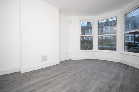 2 bedroom flat to rent, Dongola Road, Seven Sisters, N17