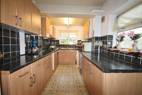 3 bedroom semi-detached house to rent, Fruen Road, Feltham, Middlesex, TW14