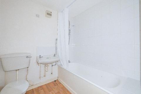 1 bedroom flat to rent, Keptie Street, Arbroath, Angus, DD11