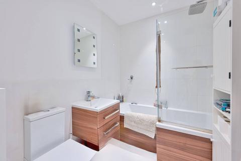 2 bedroom mews for sale, Mews Cottage, Kingston, KT1