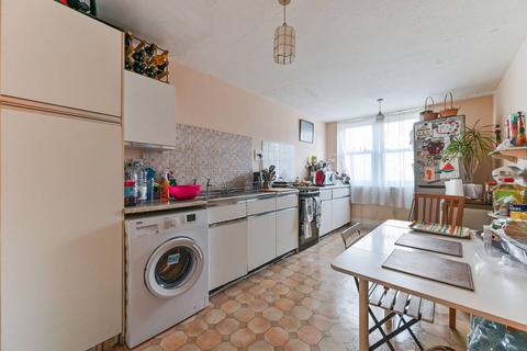 9 Porchfield Close, Sutton, SM2 6TU