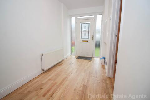 3 bedroom end of terrace house to rent, Embleton Road, South Oxhey