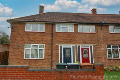 3 bedroom end of terrace house to rent, Embleton Road, South Oxhey