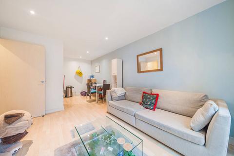 2 bedroom flat for sale, Westgate, Royal Docks, London, E16