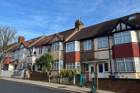 4 bedroom terraced house for sale, Long Lane, London, N3