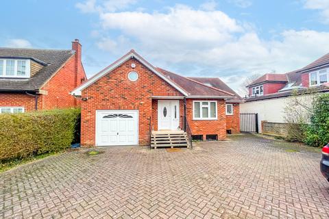 4 bedroom detached house for sale, Wraysbury, Berkshire