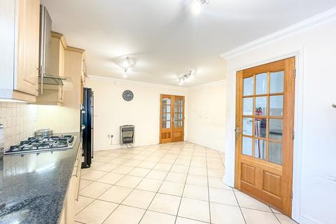 4 bedroom detached house for sale, Wraysbury, Berkshire