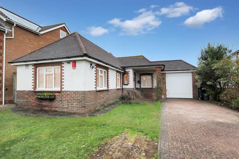 3 bedroom detached bungalow to rent, Ladies Mile Road, Brighton