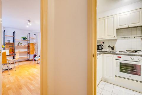 1 bedroom flat for sale, Newark Street, London E1