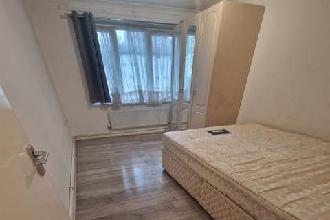 1 bedroom flat to rent, South Croydon CR0