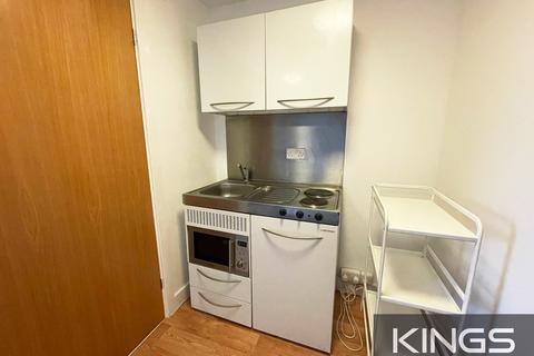 Studio to rent, Bevois Valley Road, Southampton