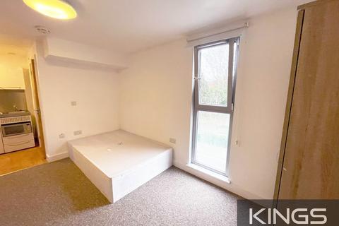 Studio to rent, Bevois Valley Road, Southampton