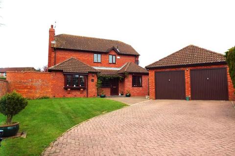 4 bedroom detached house to rent, Butt Close, Wigston