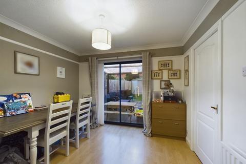 5 Abbotsfield Way, Faverdale, Darlington, DL3 0GB