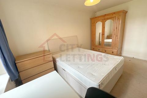 2 bedroom flat to rent, Seymour Court, Raleigh Street, Arboretum
