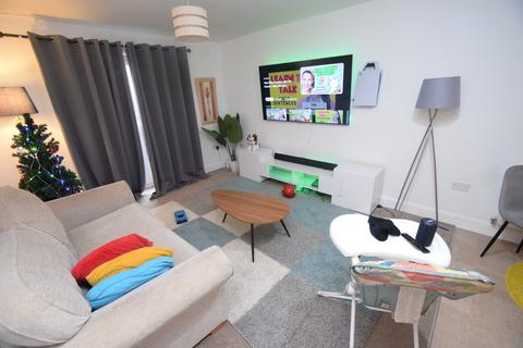 2 bedroom apartment for sale, Mill Race Lane, Bradford BD4