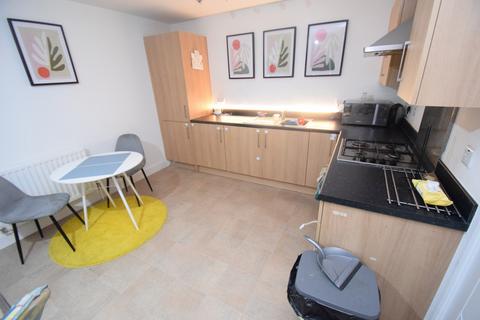 2 bedroom apartment for sale, Mill Race Lane, Bradford BD4