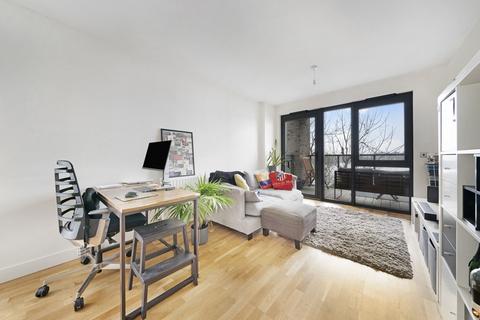 2 bedroom apartment for sale, Green Lanes Walk