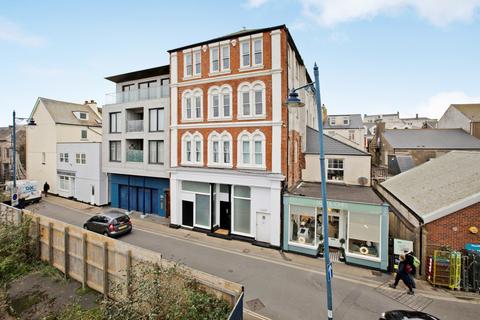 2 bedroom apartment for sale, George Street, Teignmouth