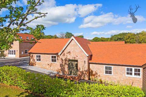 3 bedroom detached bungalow for sale, Colmar Mews, South Weald