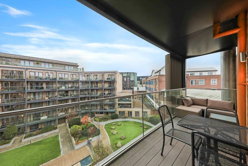 07-eb6c81739-JJ-GWL-Flat 128 Corio House-23-small