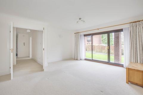 3 bedroom apartment for sale, Snells Wood Court, Little Chalfont