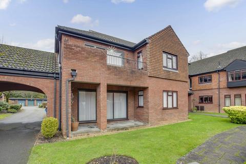 Snells Wood Court, Little Chalfont