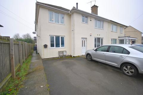 2 bedroom ground floor flat to rent, Truro Avenue, Doncaster DN2