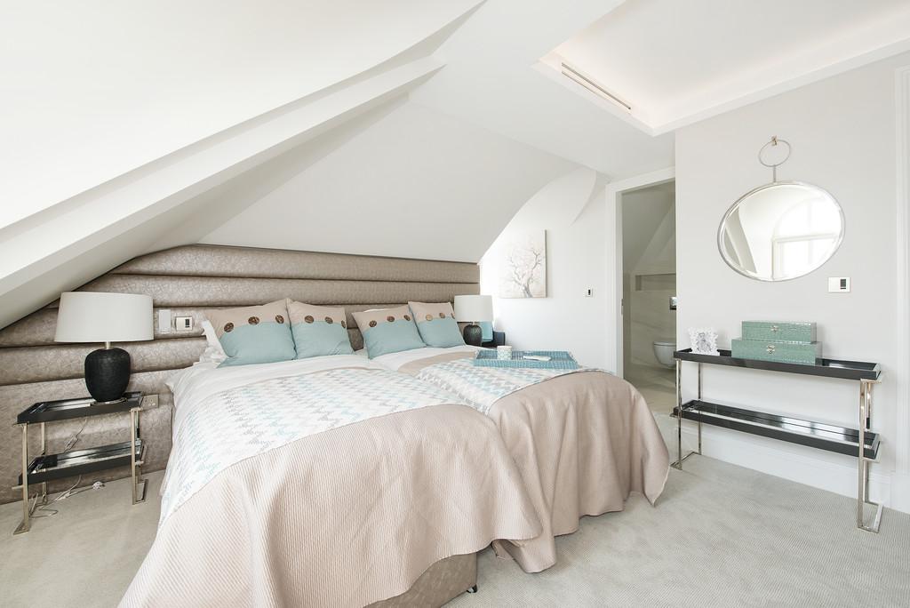 9 AR Flat 7 Bedroom 4