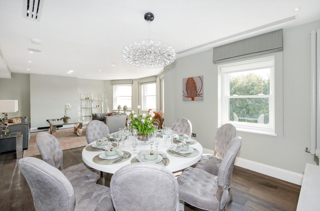 9 AR Flat 7 Dining area (2)