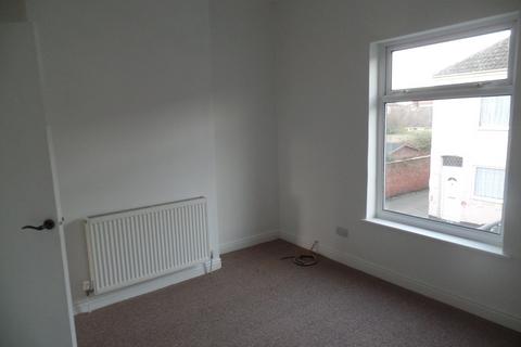 2 bedroom terraced house to rent, Byron Street, Goole