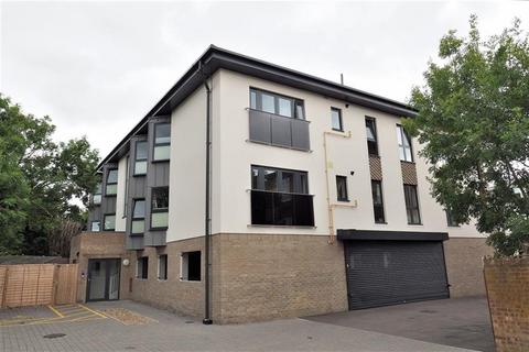 1 bedroom apartment to rent, Lesley Court, High Road, Loughton, IG10