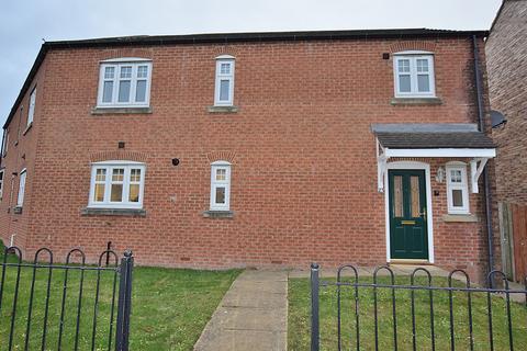 3 bedroom semi-detached house to rent, Horseshoe Close, Colburn