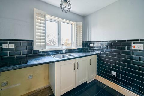 1 bedroom flat for sale, Bramhope Lane, Charlton, London, SE7