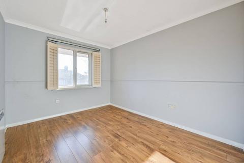 1 bedroom flat for sale, Bramhope Lane, Charlton, London, SE7