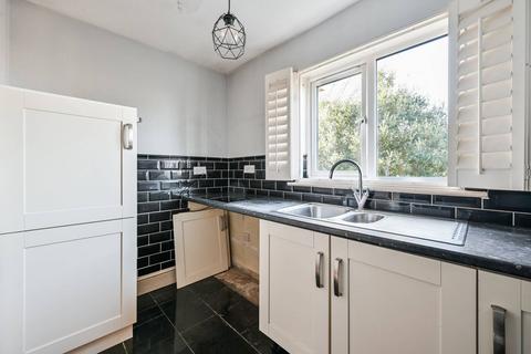 1 bedroom flat for sale, Bramhope Lane, Charlton, London, SE7