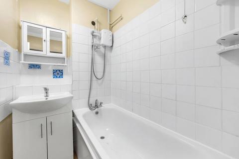 2 bedroom flat for sale, Elmington Estate, Camberwell, London, SE5