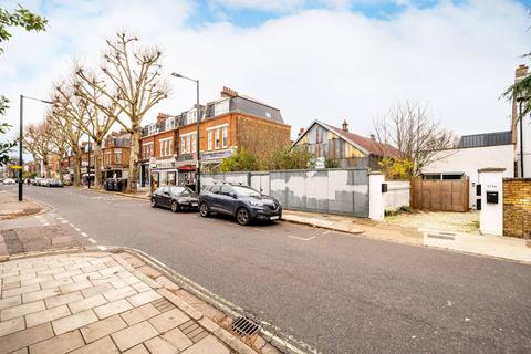 3 bedroom flat for sale, Sandycombe Road, Kew, Richmond, TW9